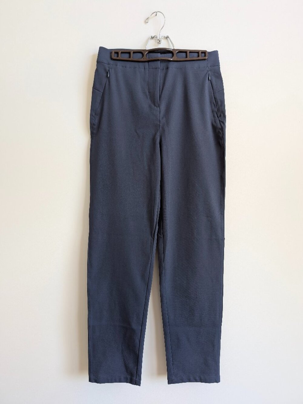 Lole size 4 slim leg technical atheletic blue pants